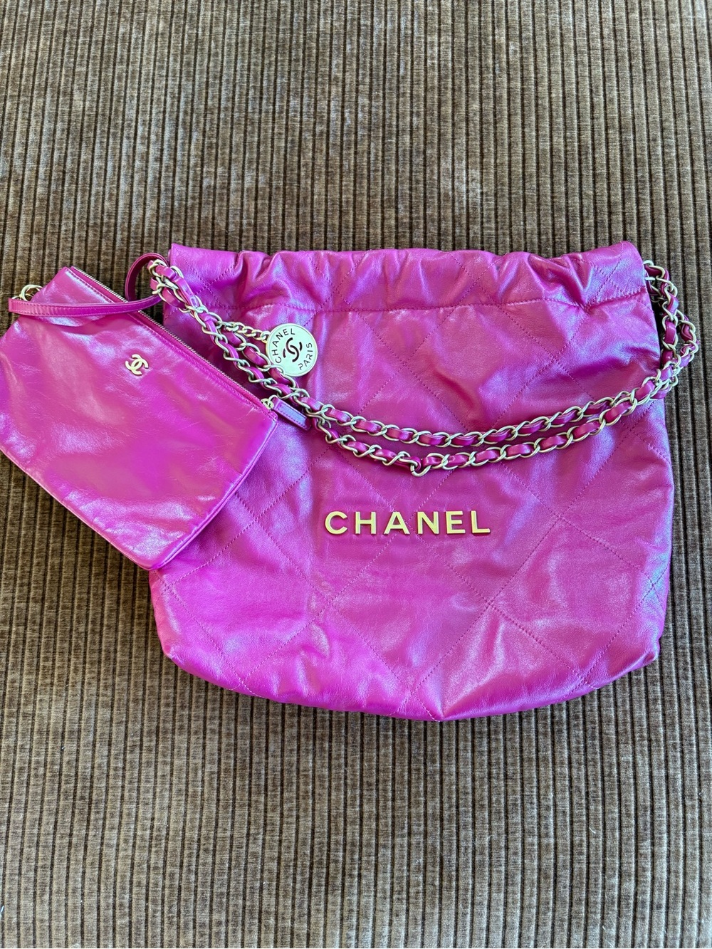 CHANEL 22 Small Fuchsia Quilted Leather Shoulder Bag with Chain Strap and Pouch
